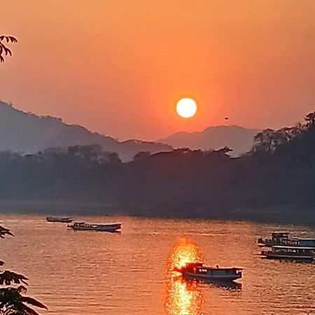 דירות Mekong Backpackers Muang Pakbèng מראה חיצוני תמונה