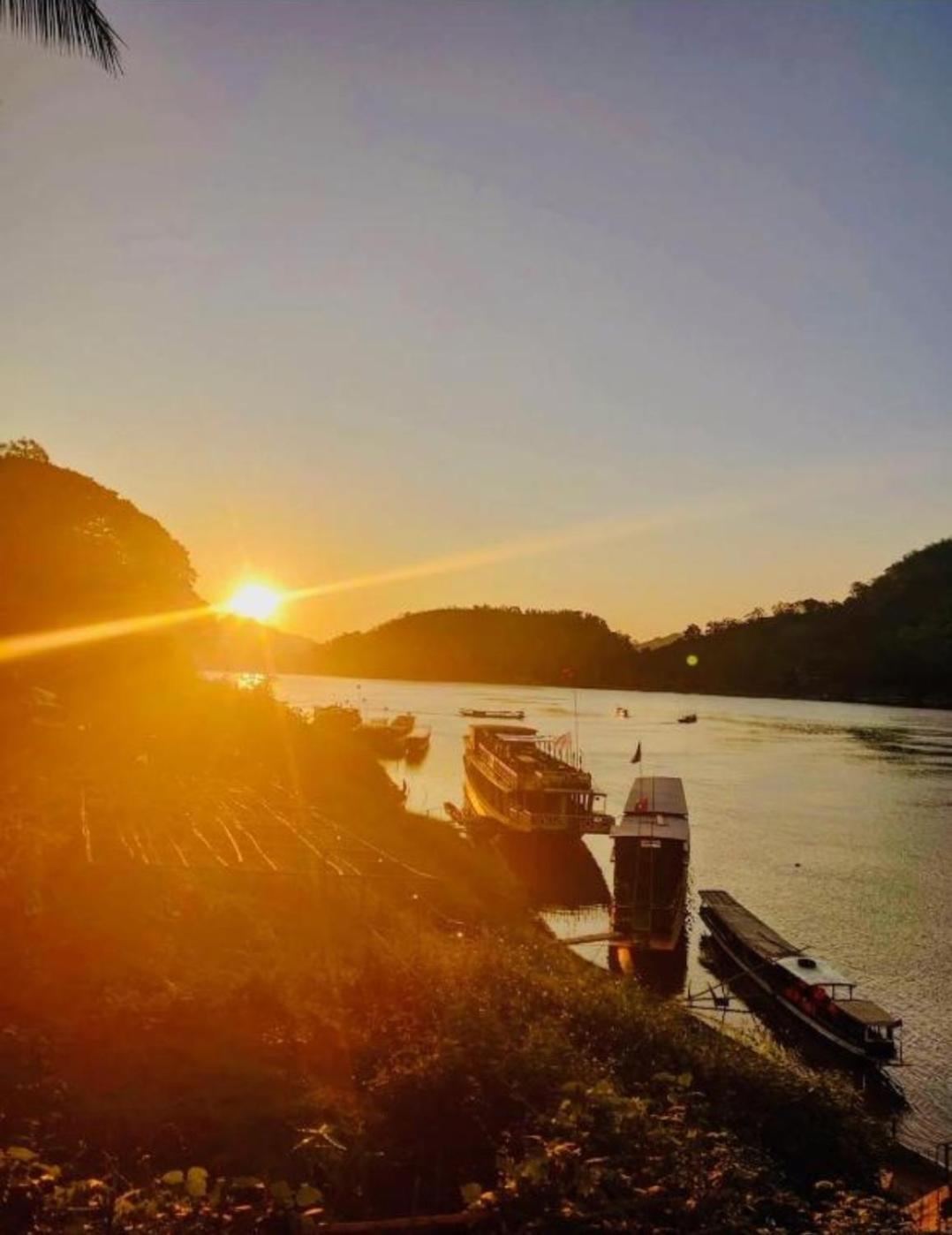 דירות Mekong Backpackers Muang Pakbèng מראה חיצוני תמונה