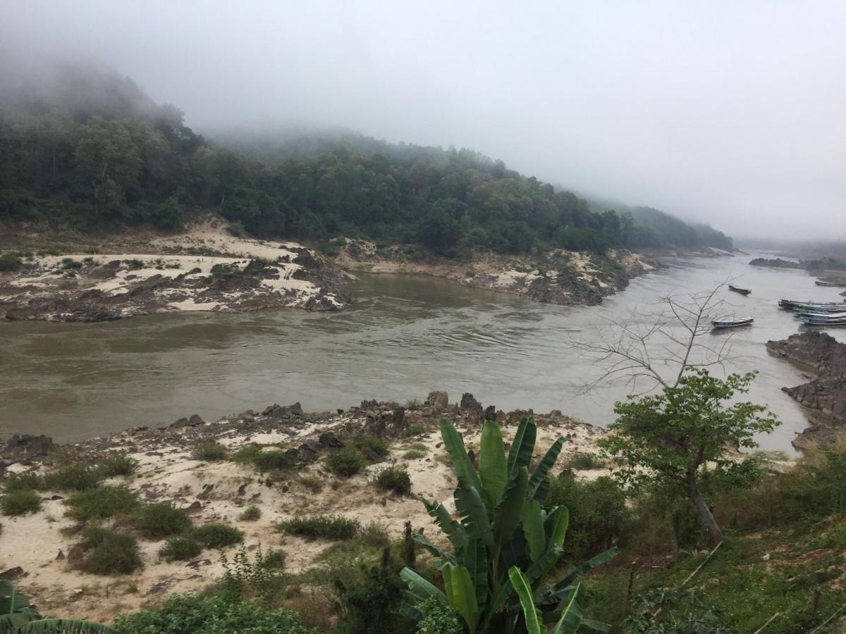 דירות Mekong Backpackers Muang Pakbèng מראה חיצוני תמונה