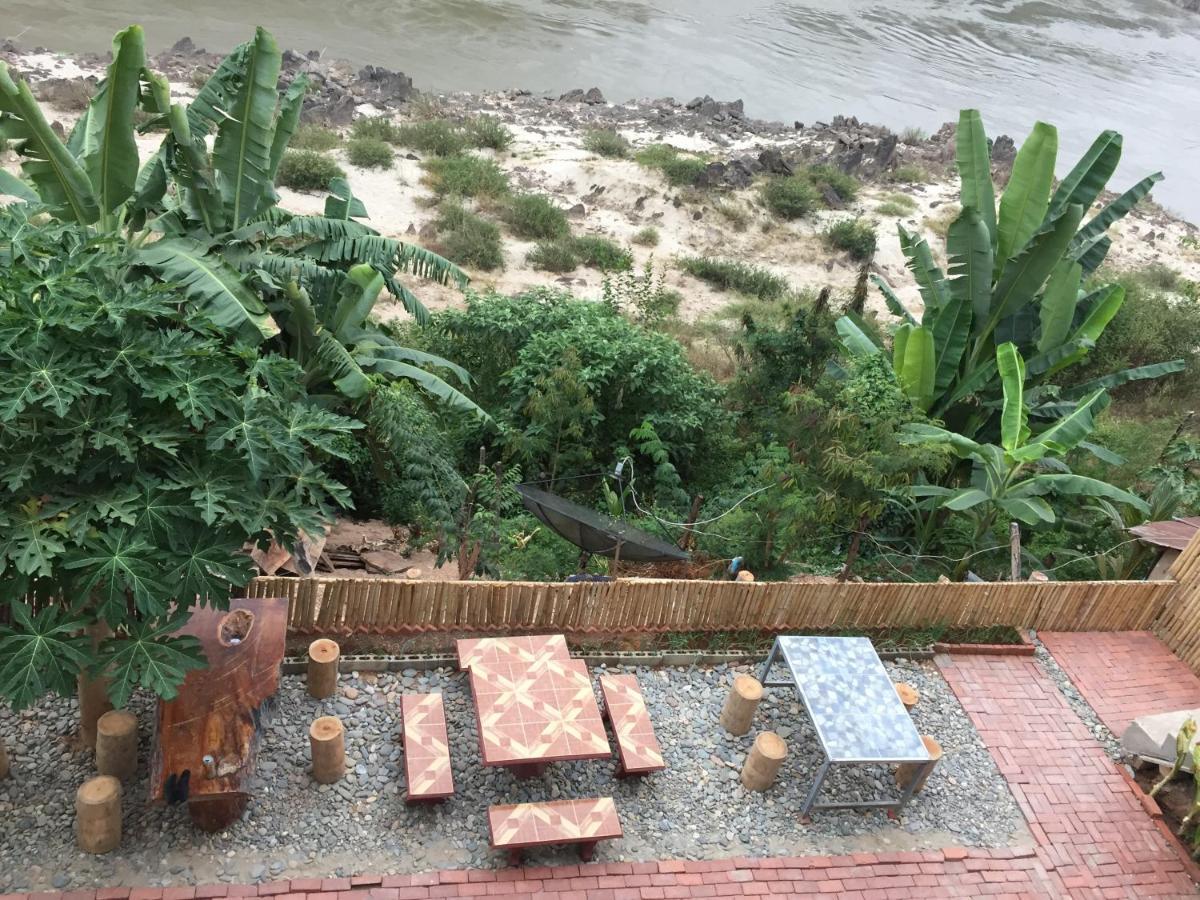דירות Mekong Backpackers Muang Pakbèng מראה חיצוני תמונה