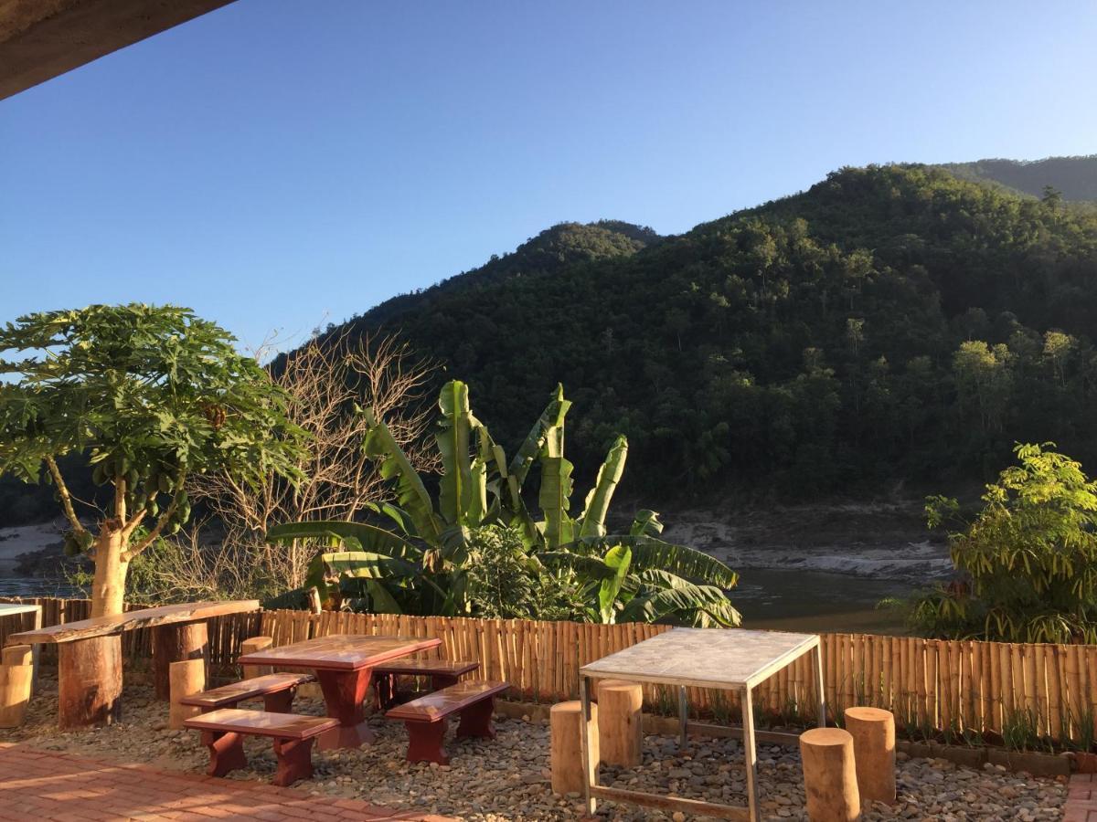 דירות Mekong Backpackers Muang Pakbèng מראה חיצוני תמונה