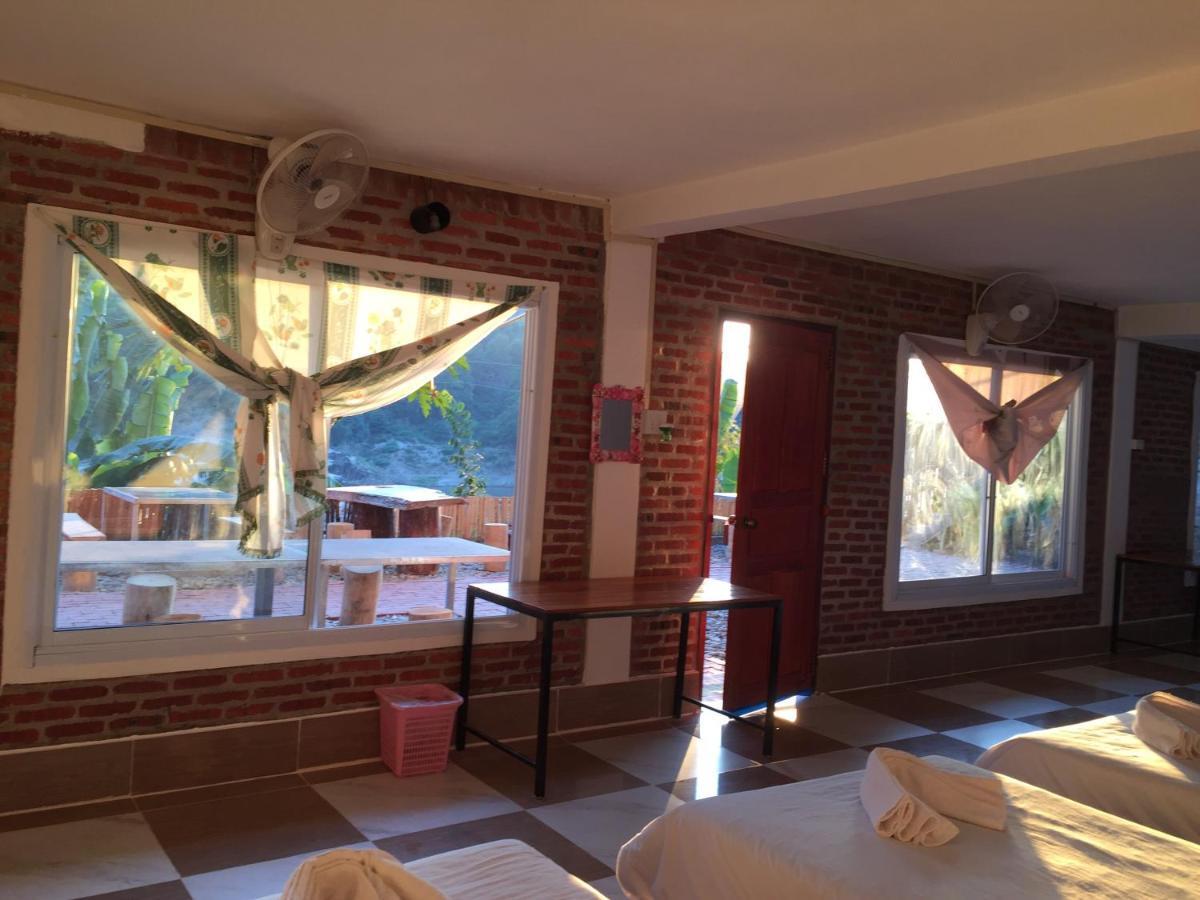 דירות Mekong Backpackers Muang Pakbèng מראה חיצוני תמונה
