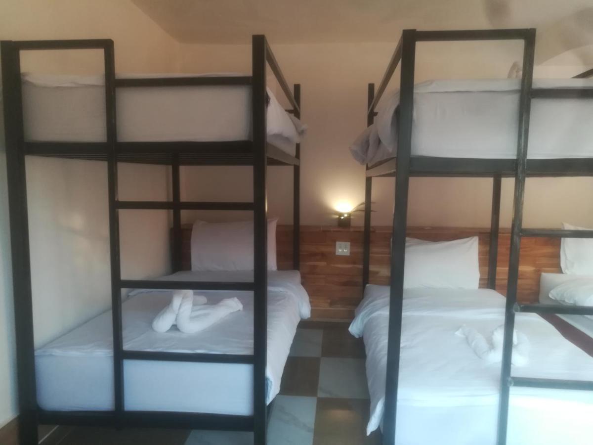 דירות Mekong Backpackers Muang Pakbèng מראה חיצוני תמונה